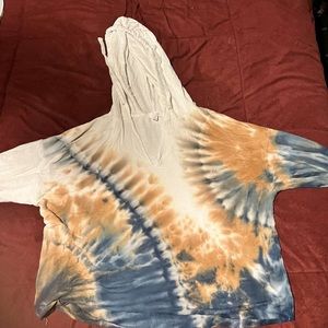 Tye dye, hooded crop top